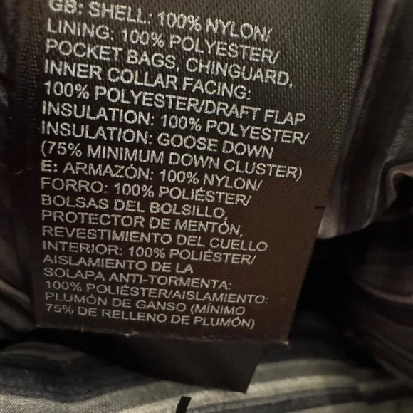 ❄️The North Face Women's Metropolis II Parka - Black with Rare Striped Lining ❄️ - Picture 9 of 9